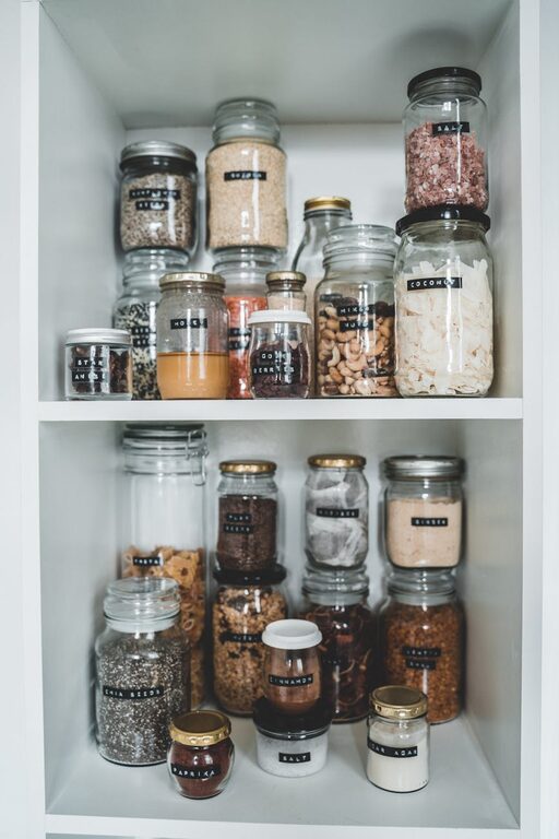 How to Keep a Tidy Fridge and Pantry: Simple Steps for Organized Storage